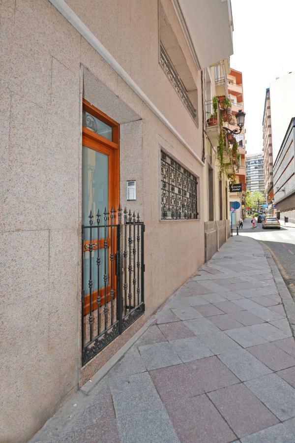 Atico Con Terraza En El Centro De Alicante Apartment Bagian luar foto